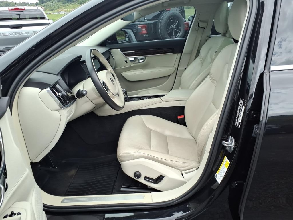 Used 2018 Volvo S90 T5 Momentum w/ Convenience Package AWD/4WD image 11