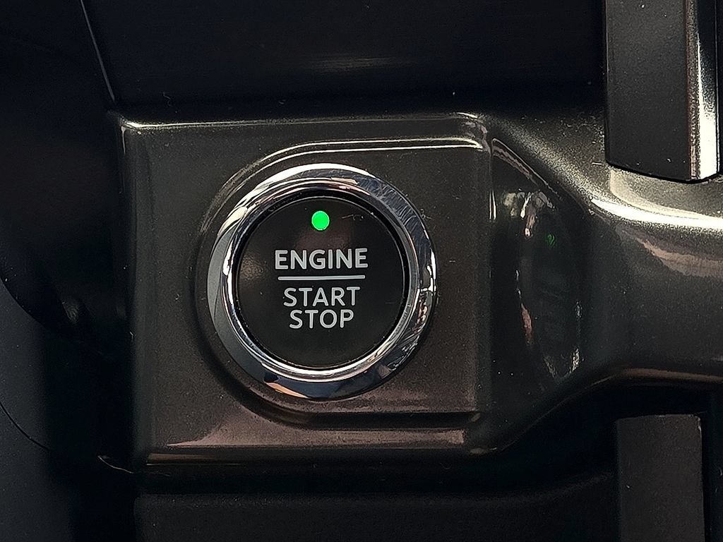 Used 2022 Ford F150 XLT w/ Equipment Group 302A High AWD/4WD image 15