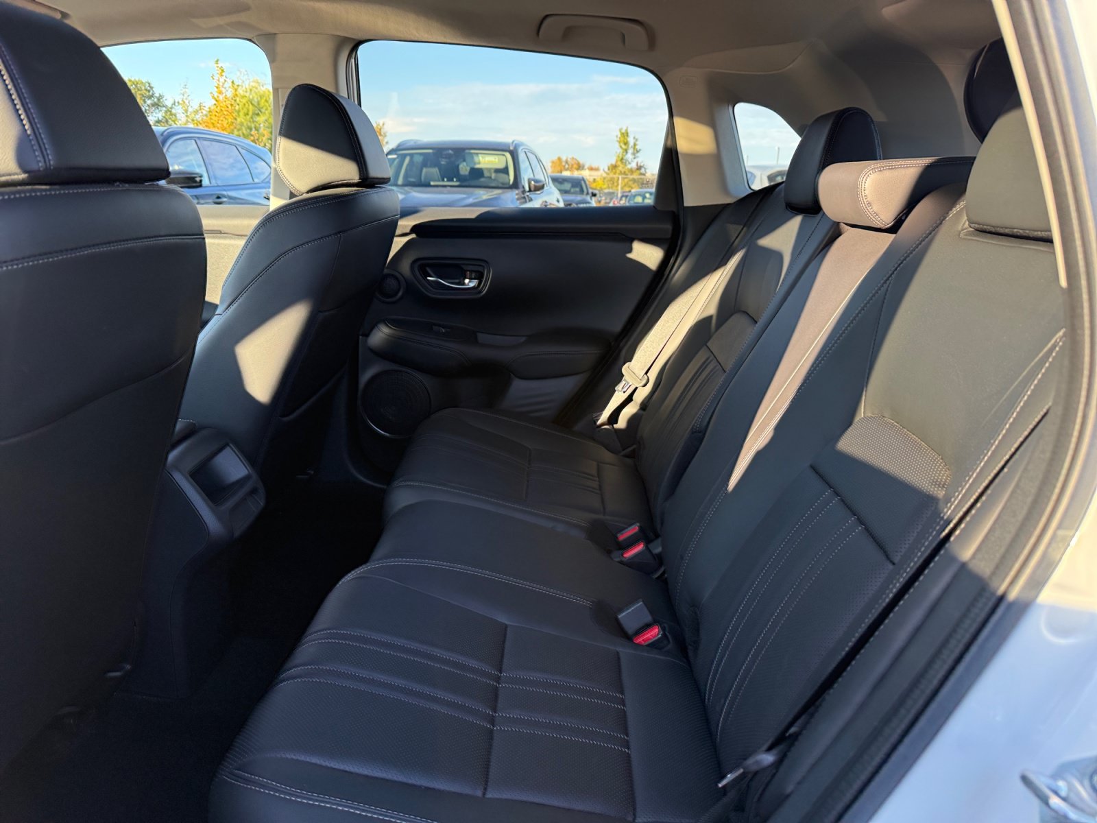 Used 2023 Honda HR-V EX-L image 18