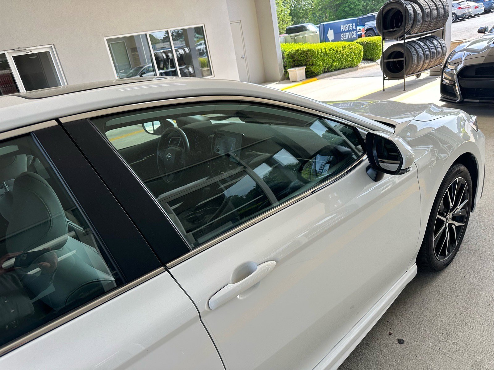Used 2023 Toyota Camry SE w/ Convenience Package FWD image 8