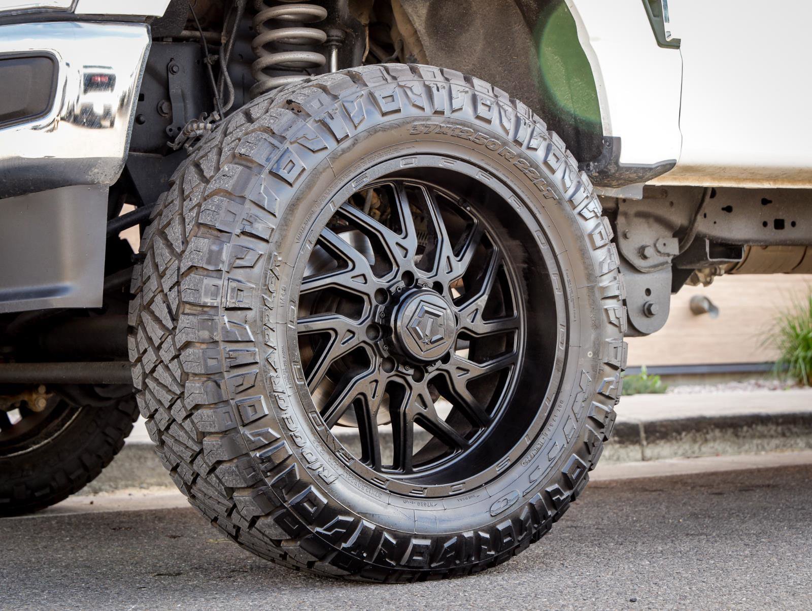 Used 2024 Ford F250 Lariat image 11