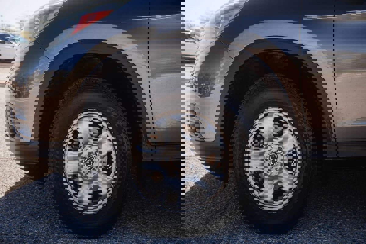 Used 2013 Honda CR-V LX image 10