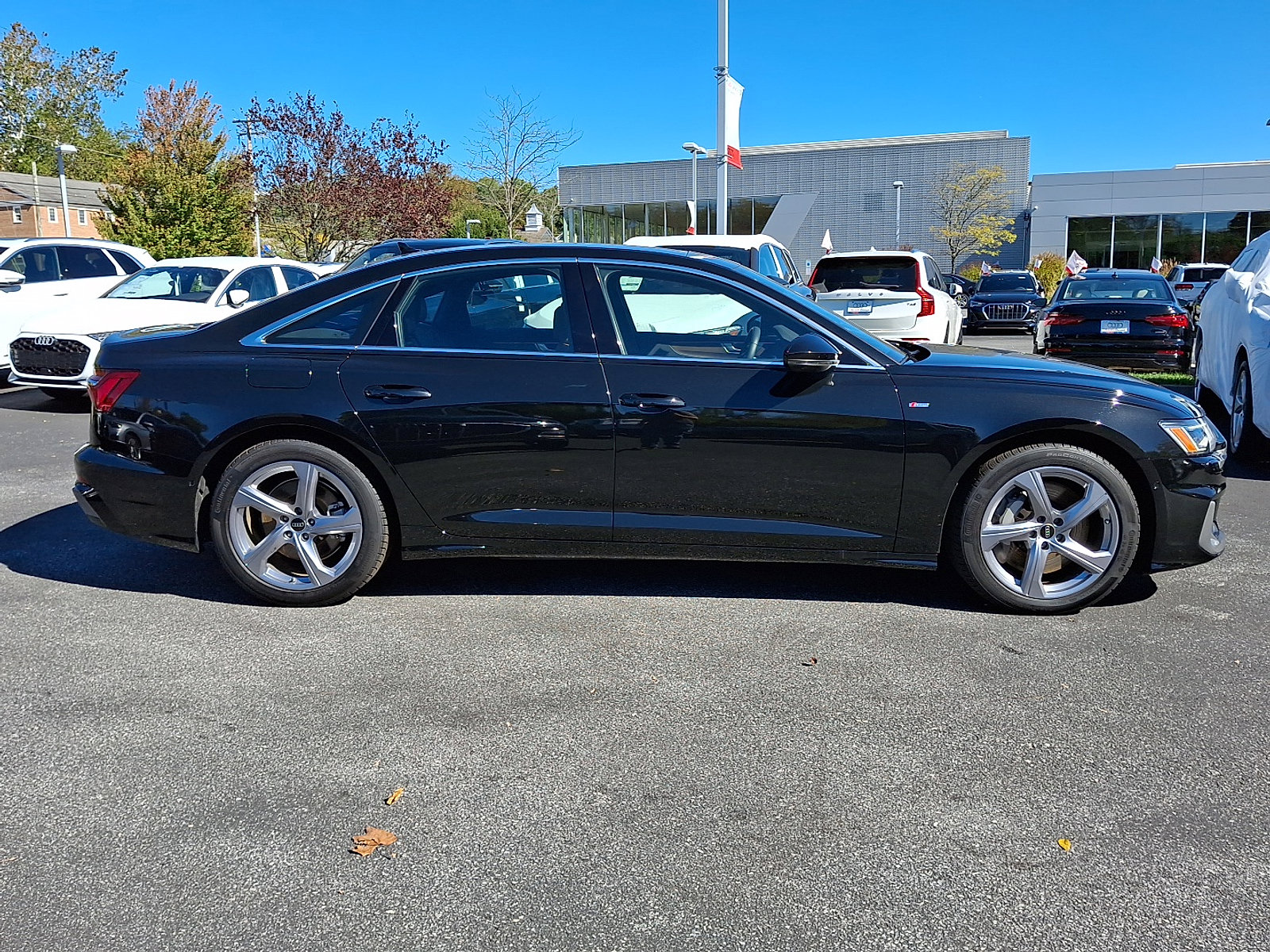 Certified 2025 Audi A6 Premium Plus image 7