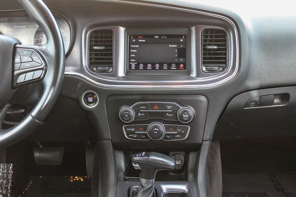 Used 2018 Dodge Charger SXT w/ Blacktop Package image 16