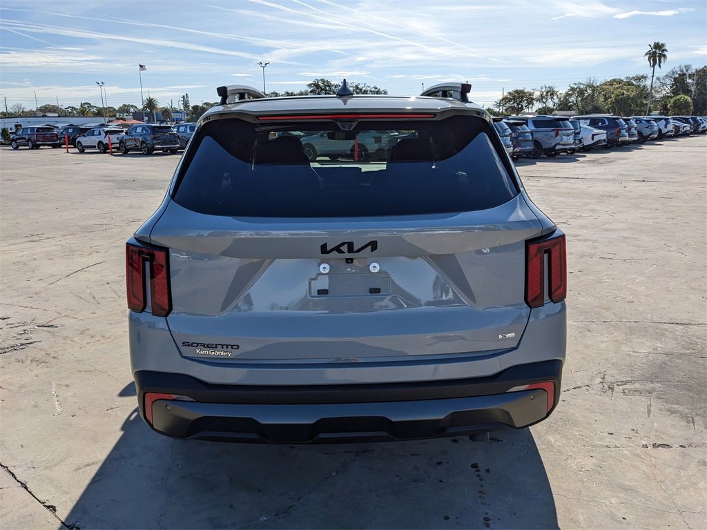 Certified 2025 Kia Sorento SX Prestige image 8