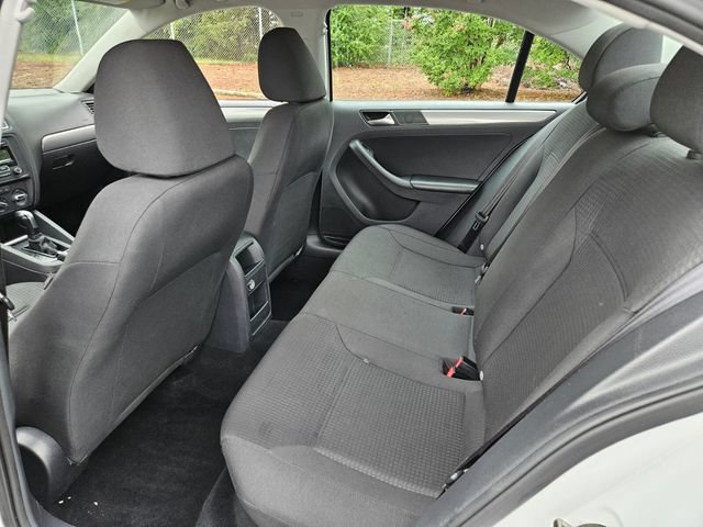 Used 2015 Volkswagen Jetta SE FWD image 10