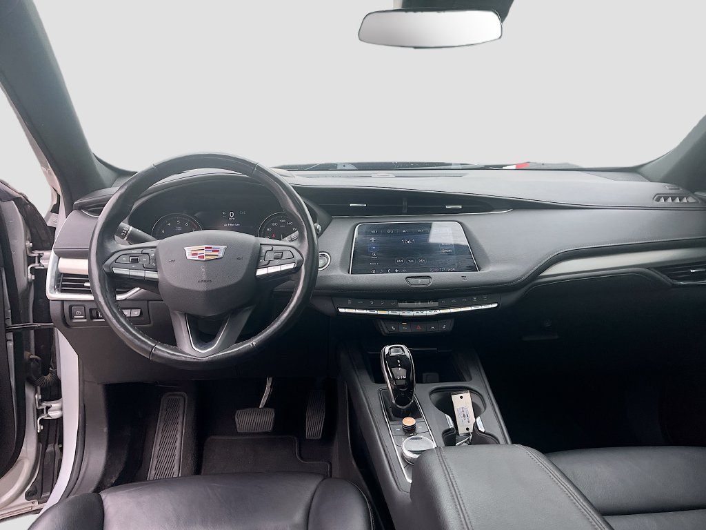 Used 2021 Cadillac XT4 Premium Luxury w/ Technology Package FWD image 22