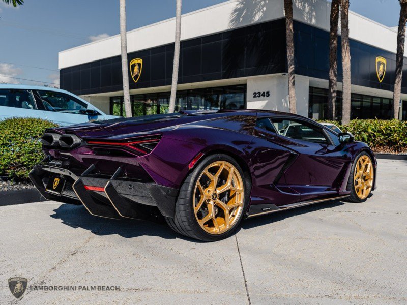 Used 2025 Lamborghini Revuelto AWD/4WD image 6