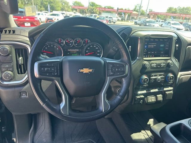 Used 2022 Chevrolet Silverado 1500 LT w/ Leather Package RWD image 12