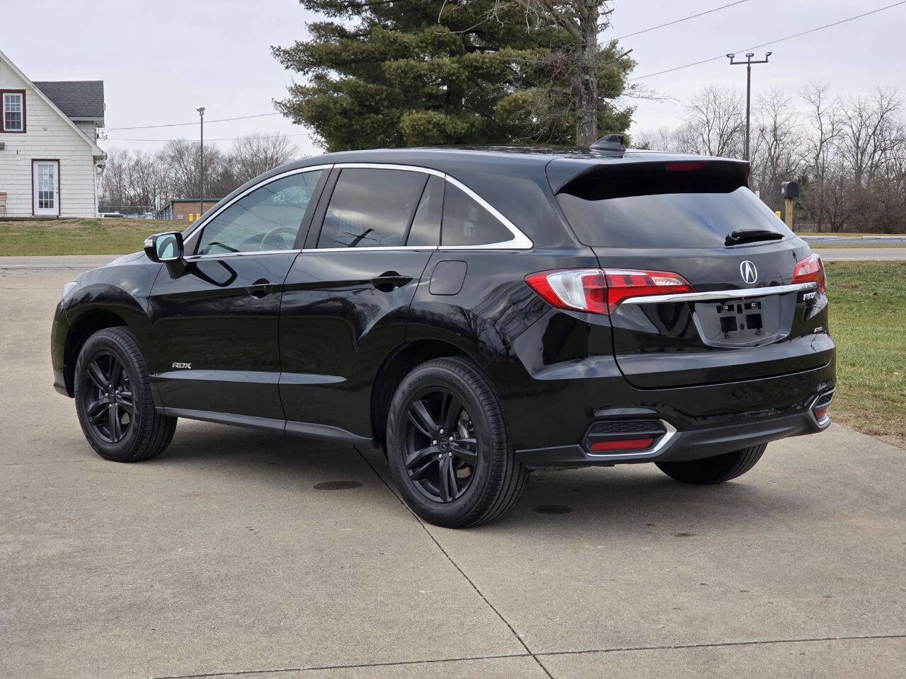 Used 2016 Acura RDX AWD image 3