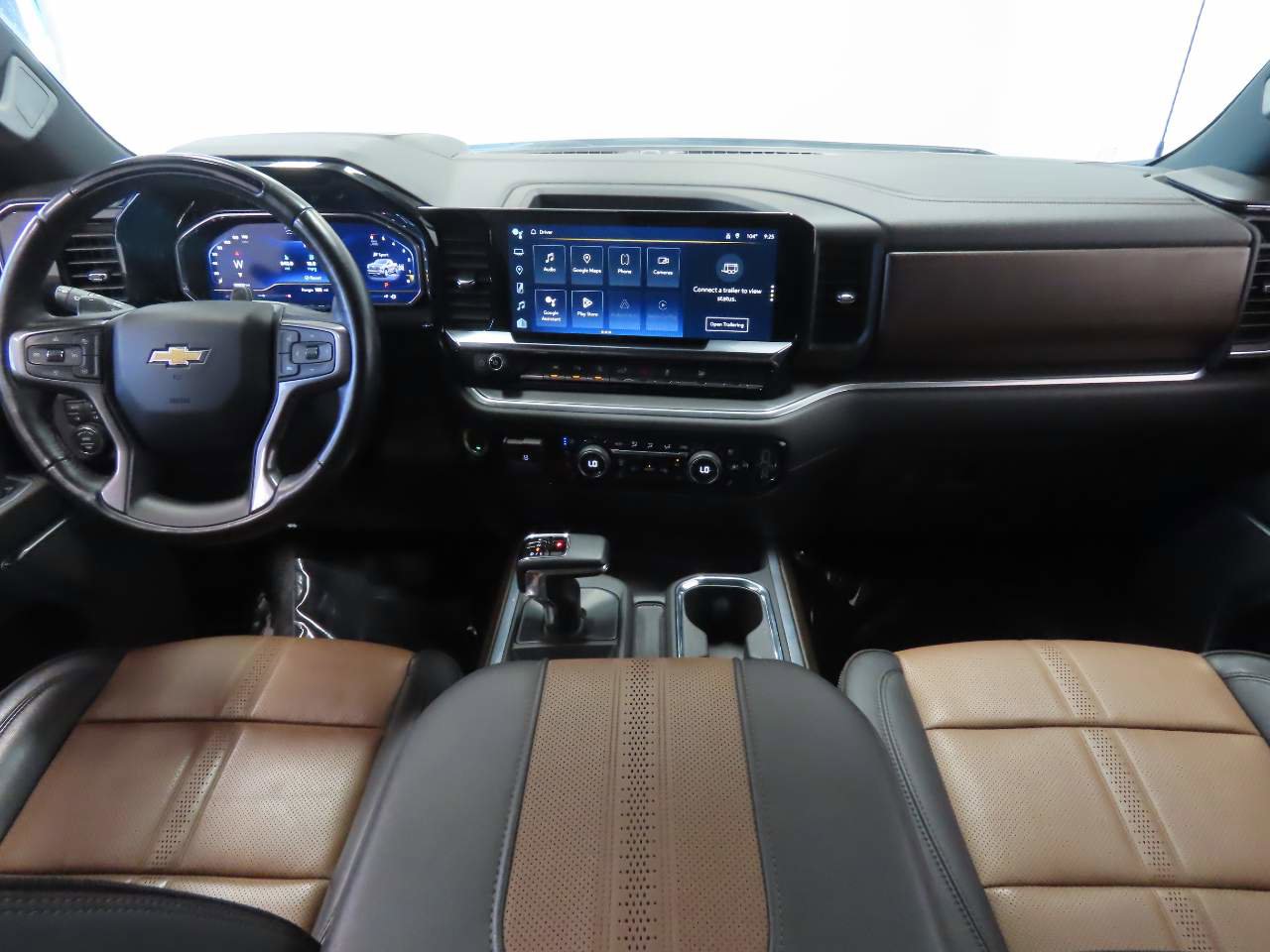 Used 2024 Chevrolet Silverado 1500 High Country image 18