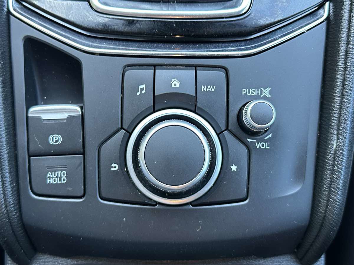 Used 2020 MAZDA CX-5 Touring FWD image 34