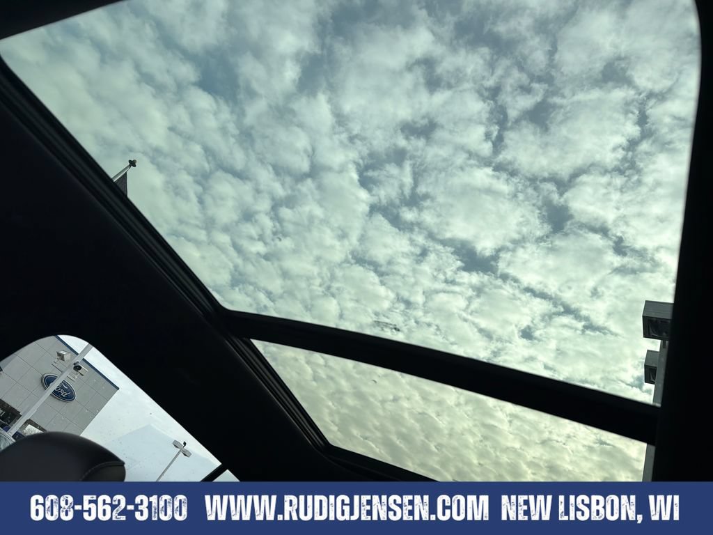 New 2026 Jeep Grand Cherokee L Limited w/ Limited Altitude Package AWD/4WD image 21
