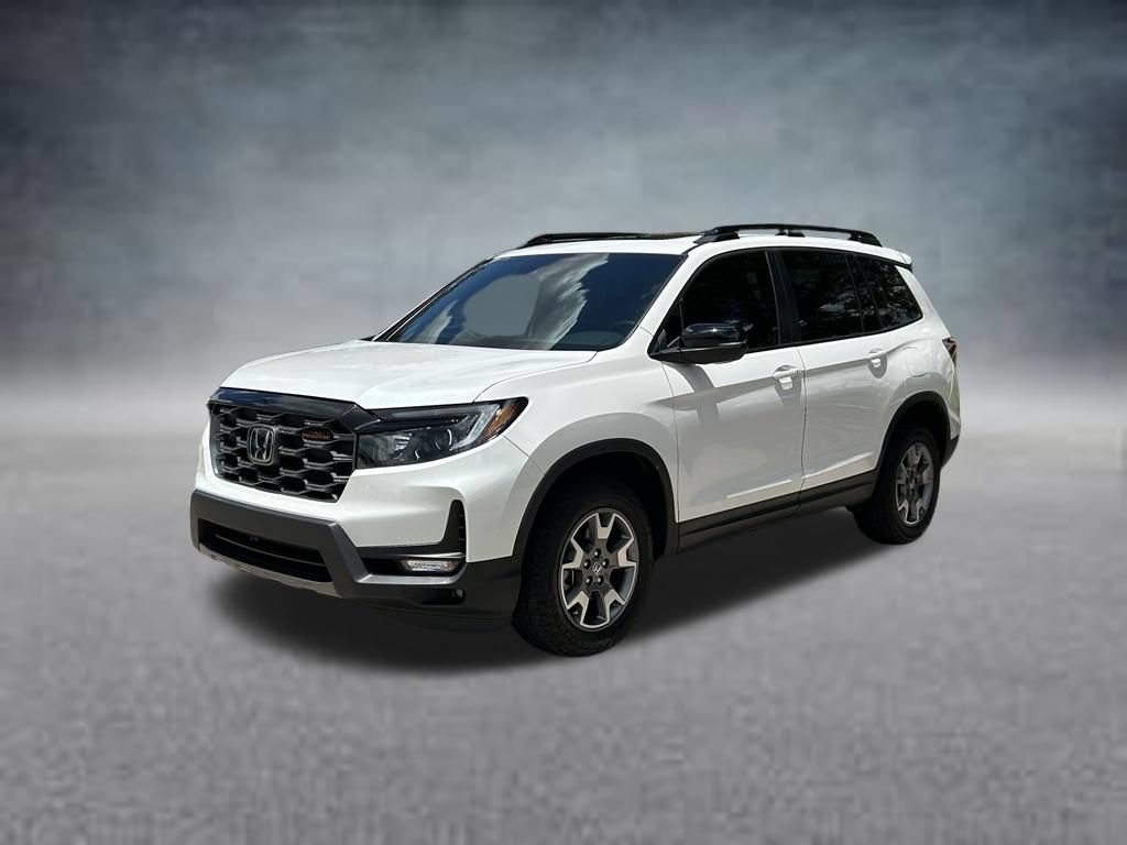 Used 2023 Honda Passport TrailSport image 2