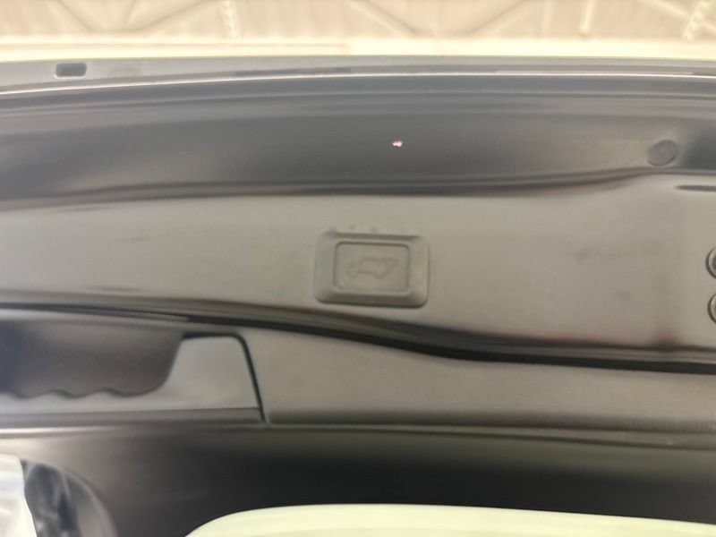 Used 2022 Toyota RAV4 XLE Premium AWD/4WD image 13