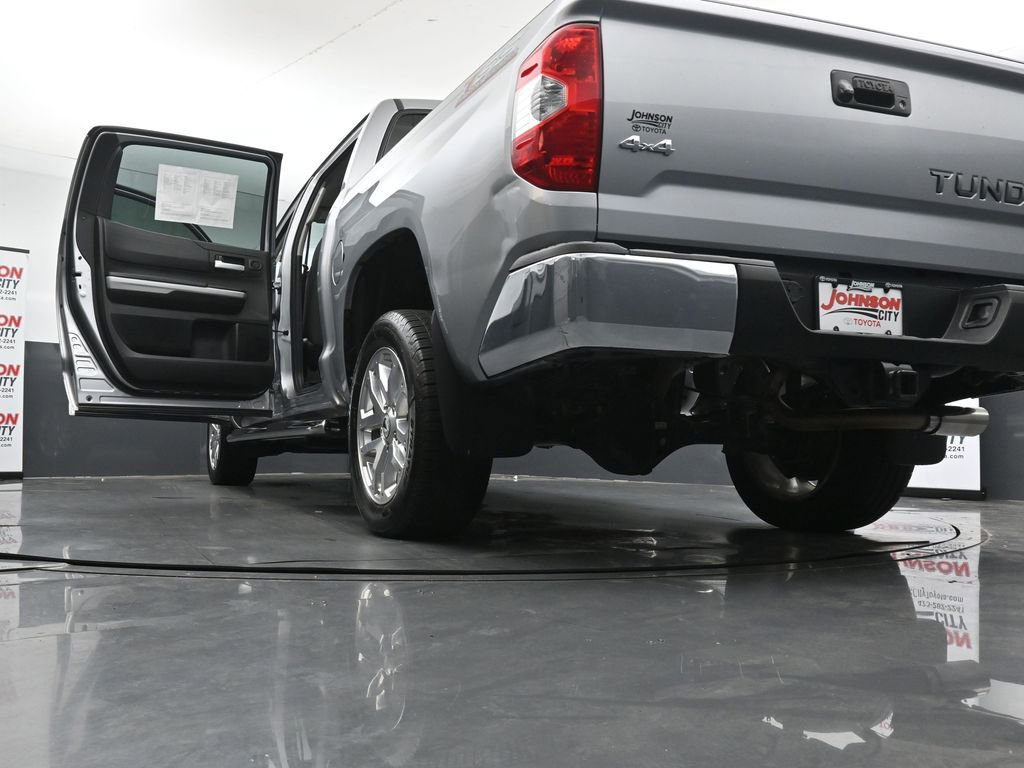 Used 2021 Toyota Tundra SR5 w/ SR5 Upgrade Package AWD/4WD image 48