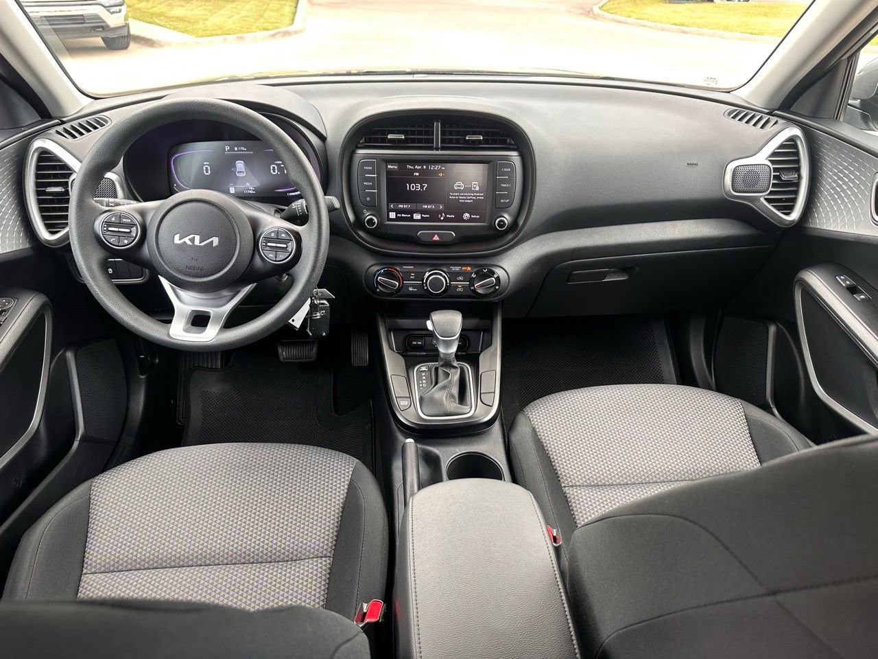 Used 2025 Kia Soul S image 18