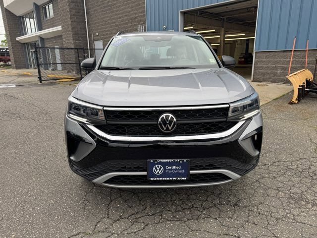 Certified 2024 Volkswagen Taos S AWD/4WD image 2