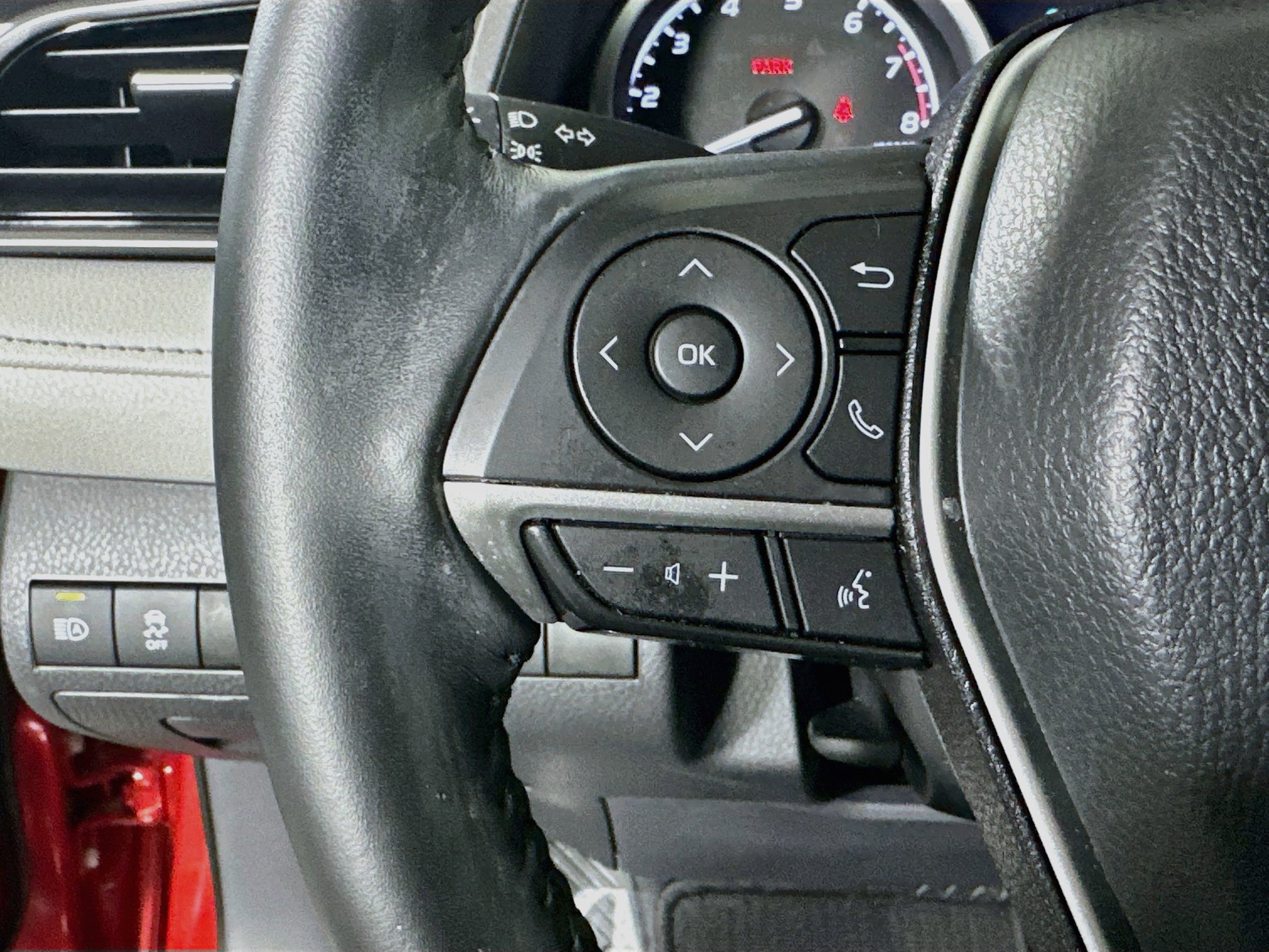 Used 2023 Toyota Camry XLE FWD image 16