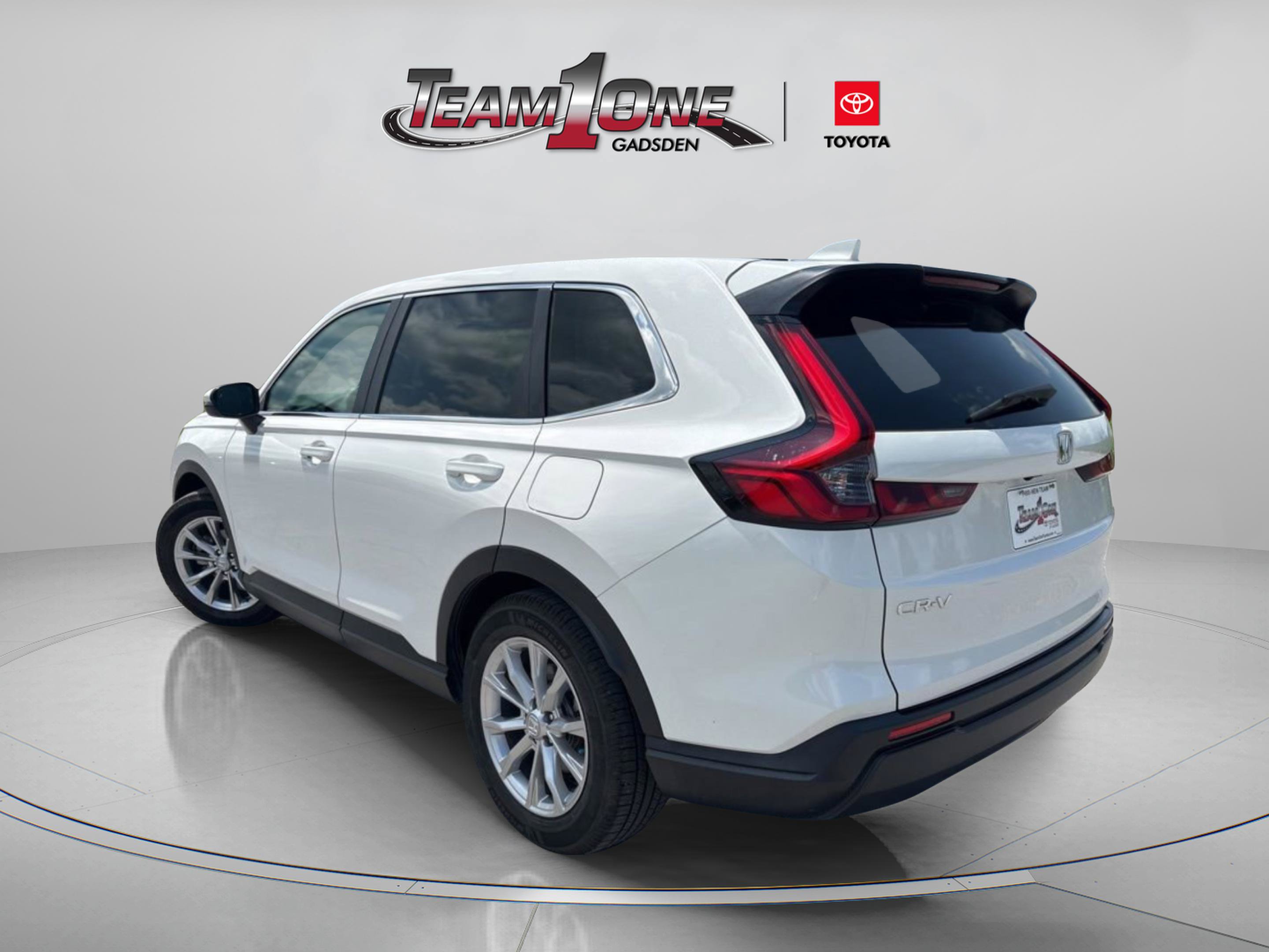Used 2024 Honda CR-V EX image 6