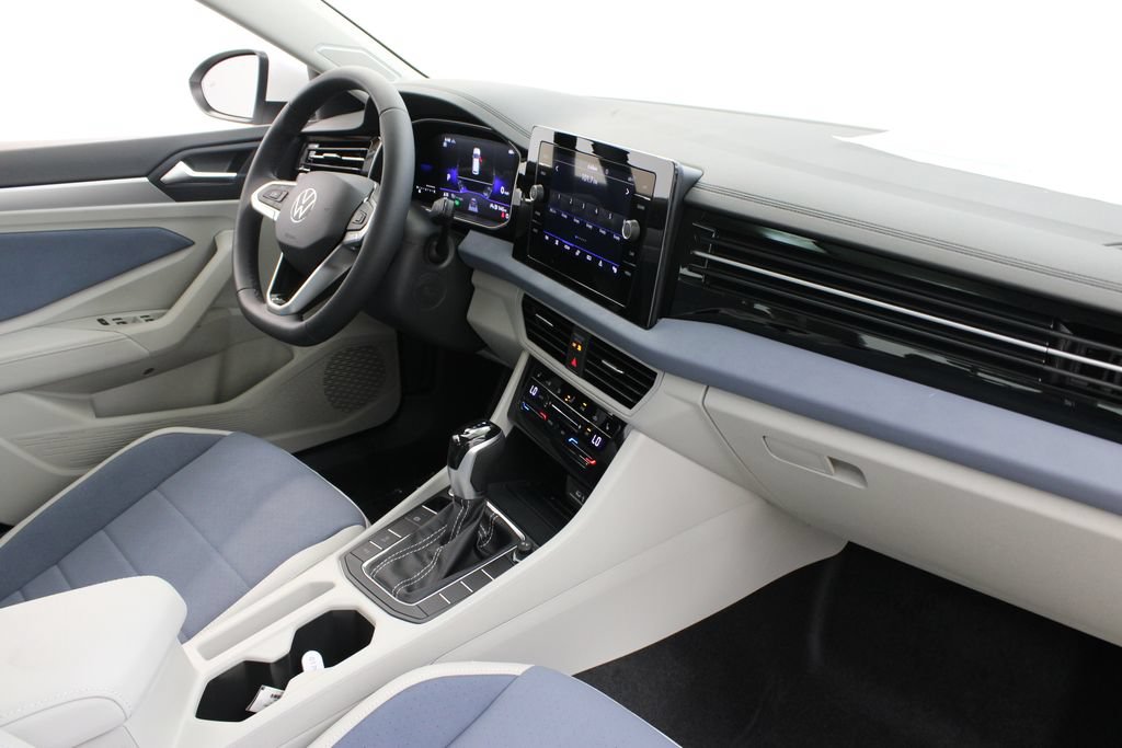 New 2026 Volkswagen Jetta SE FWD image 21