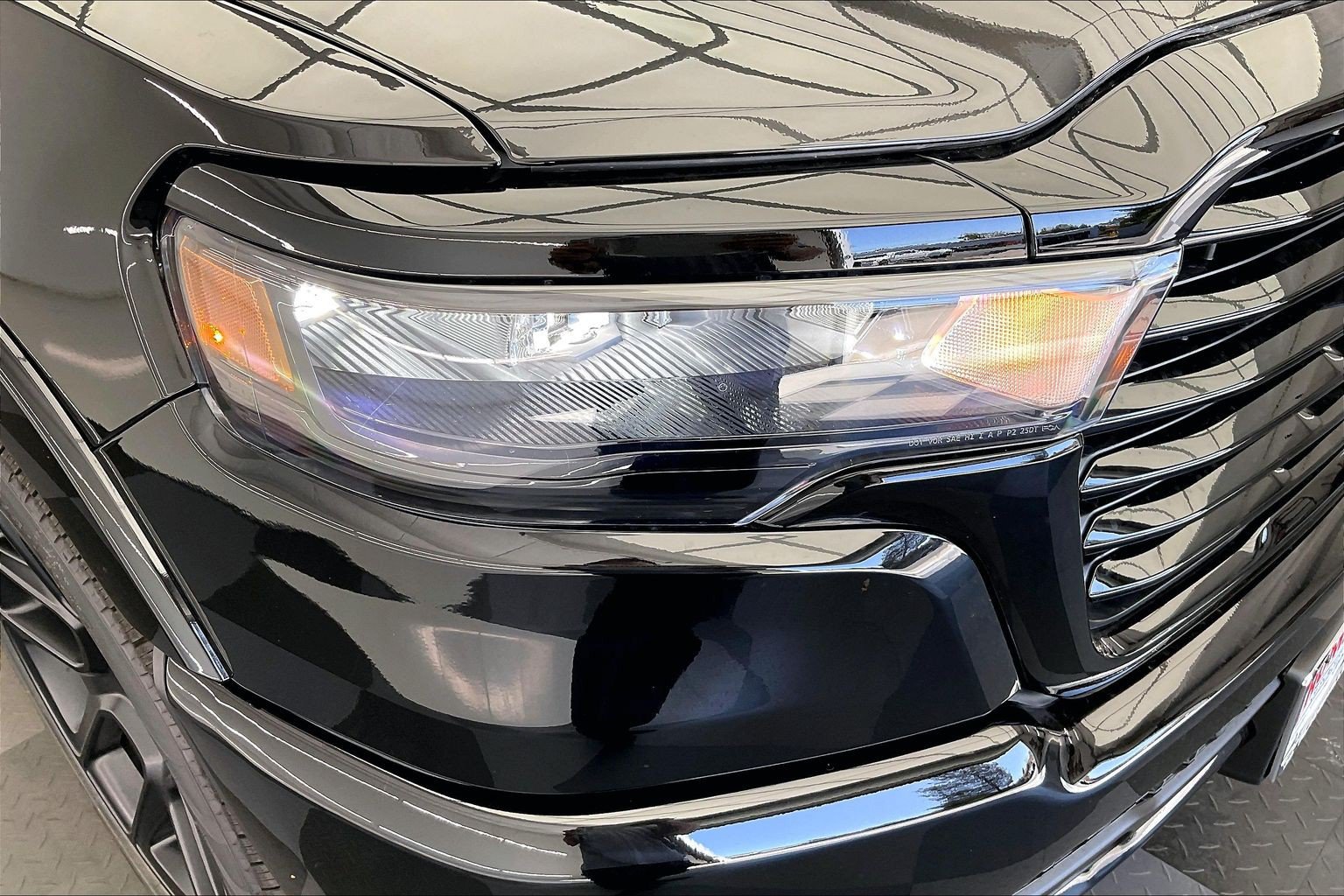 New 2027 RAM 1500 Laramie w/ Night Edition AWD/4WD image 15