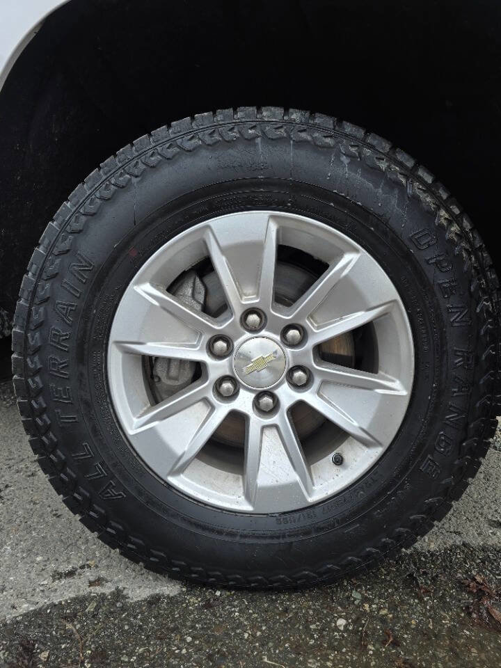 Used 2019 Chevrolet Silverado 1500 LT w/ All-Star Edition AWD/4WD image 10