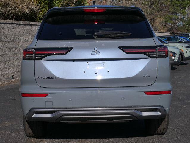 Used 2025 Mitsubishi Outlander SEL FWD image 5