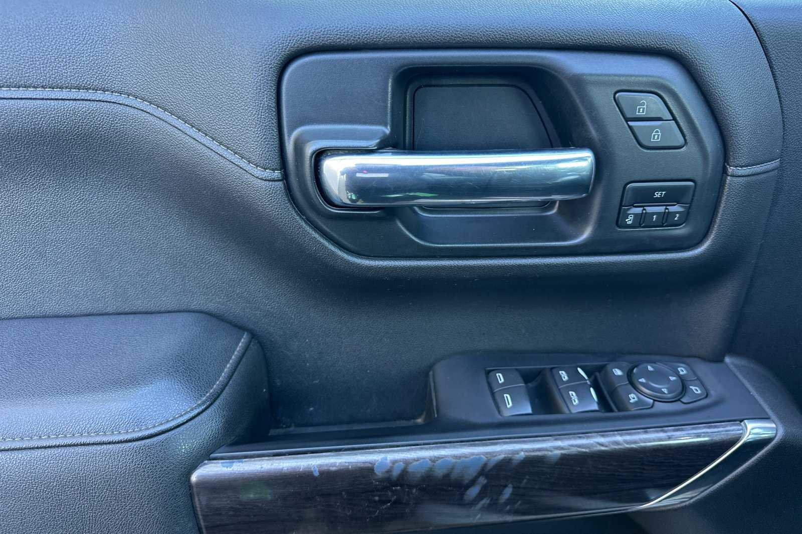 Used 2022 Chevrolet Silverado 1500 LTZ w/ LTZ Premium Package image 11