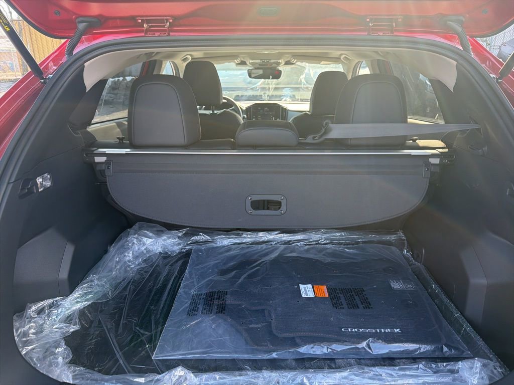 Used 2025 Subaru Crosstrek 2.5i Limited w/ Crosstrek Mirror Package image 9