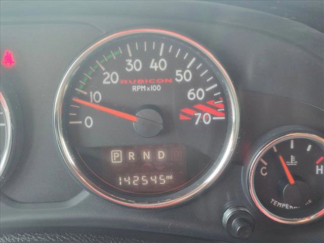 Used 2015 Jeep Wrangler Unlimited Rubicon AWD/4WD image 11