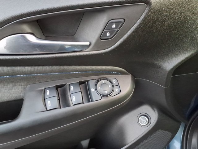 Used 2025 Buick Envista Sport Touring w/ Convenience I Package FWD image 27