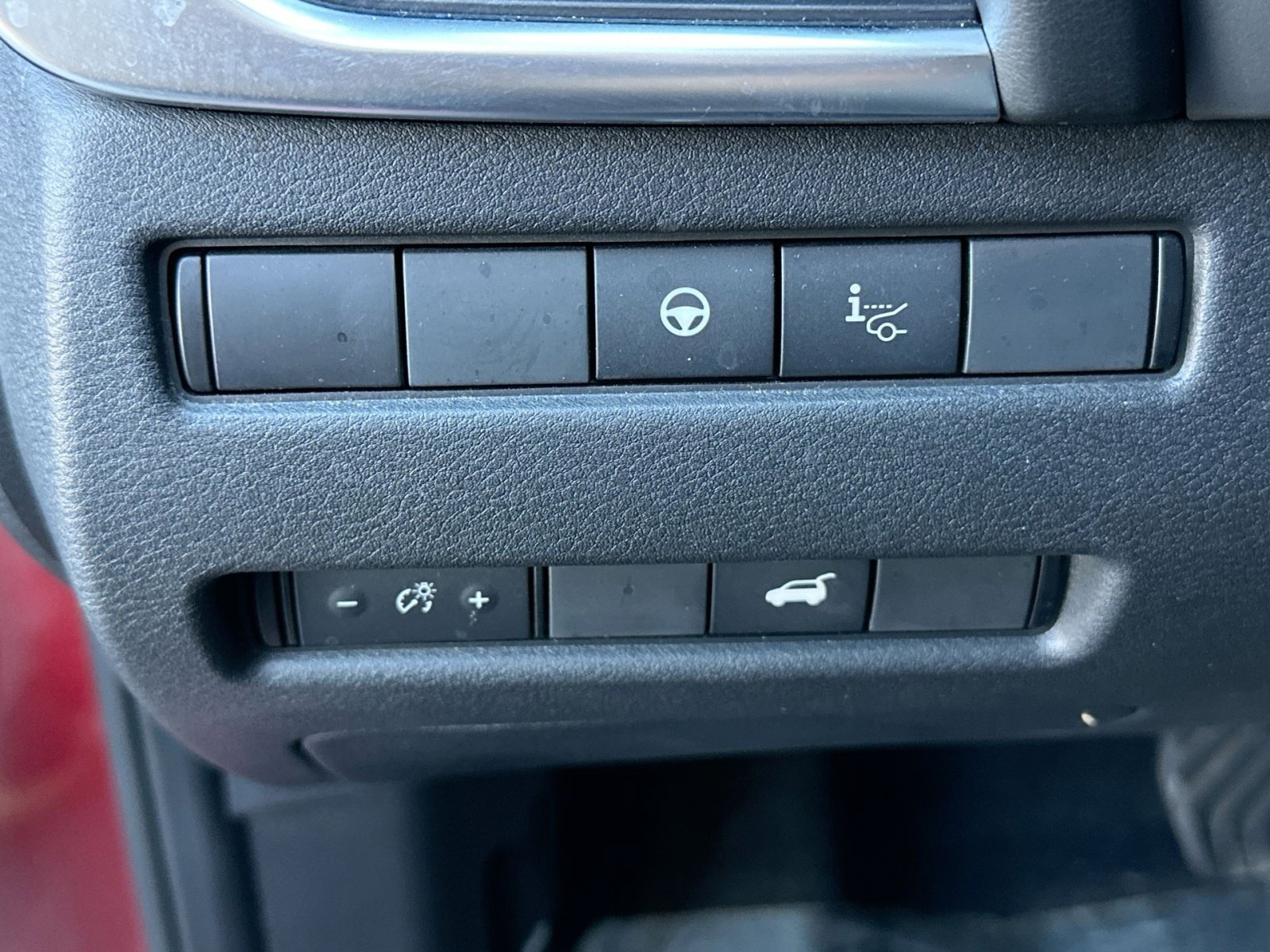 Used 2021 Nissan Rogue Platinum image 17