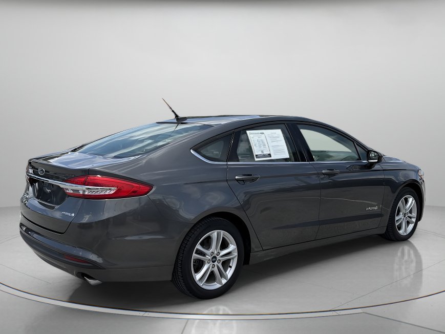 Used 2018 Ford Fusion S FWD image 3