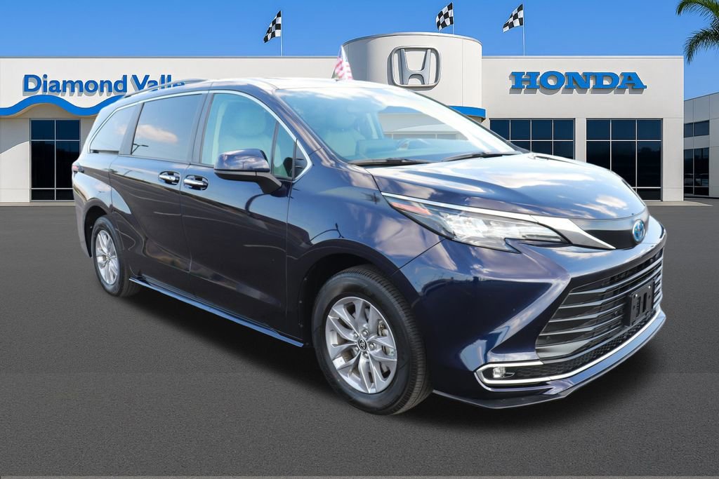 Used 2024 Toyota Sienna XLE
