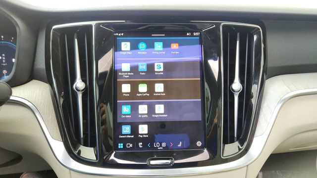 Used 2024 Volvo S60 B5 Plus w/ Climate Package image 48