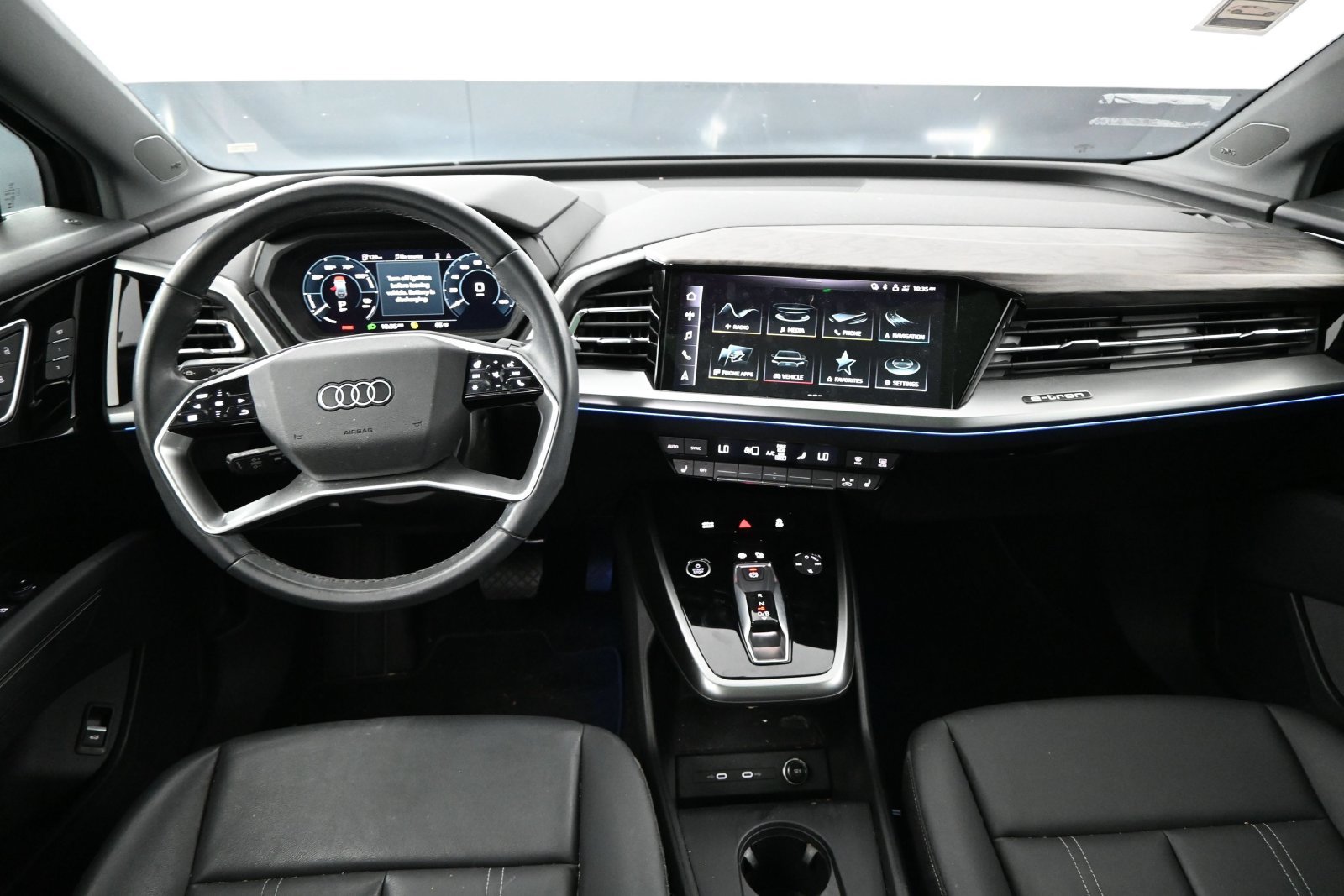 Certified 2023 Audi Q4 e-tron Premium Plus w/ Premium Plus AWD/4WD image 10