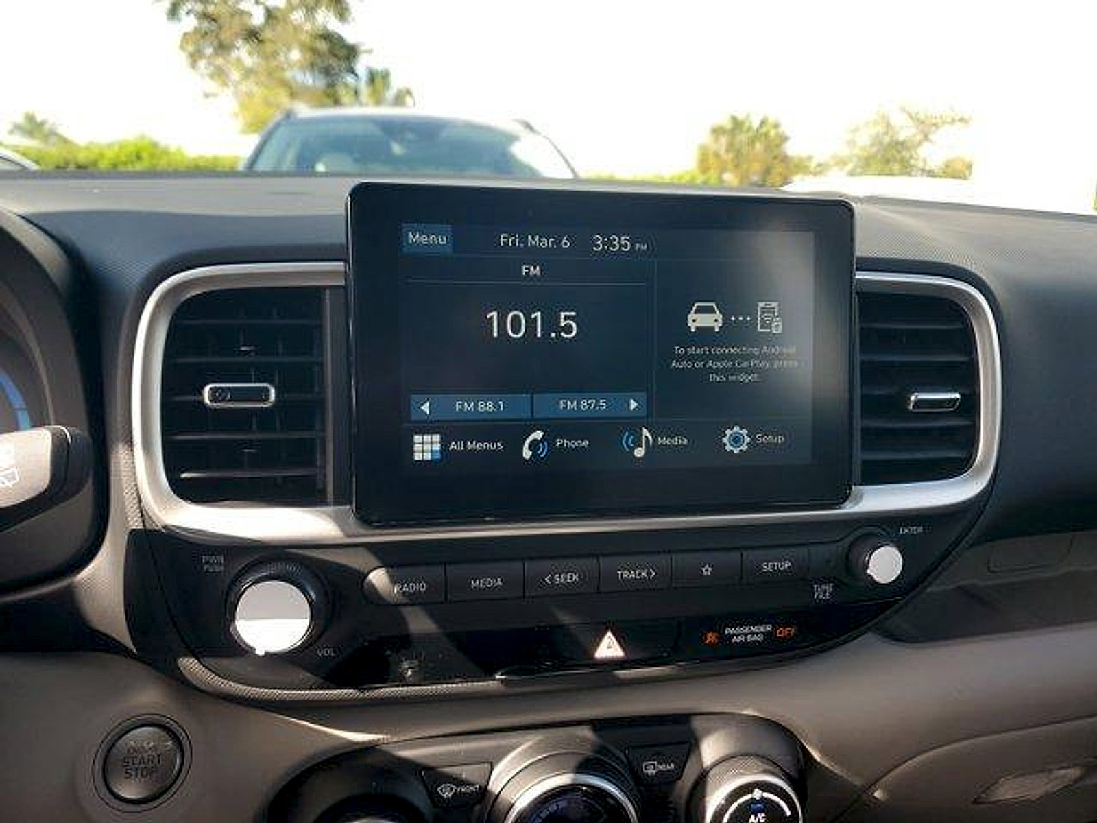 New 2026 Hyundai Venue SEL FWD image 11