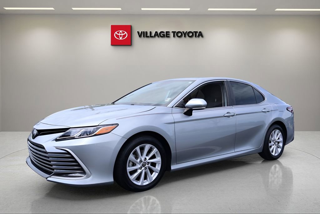 Certified 2023 Toyota Camry LE w/ Convenience Package image 2