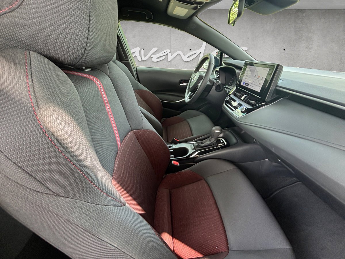 Used 2024 Toyota Corolla SE FWD image 29