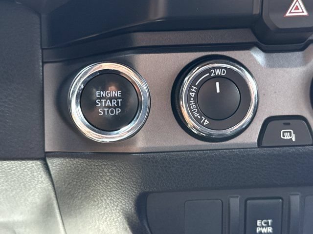 Used 2019 Toyota Tacoma TRD Off-Road AWD/4WD image 19