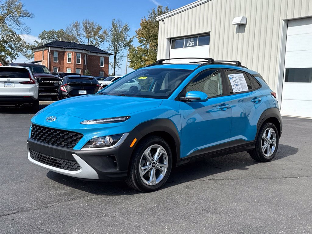 Used 2023 Hyundai Kona SEL w/ Convenience Package AWD/4WD image 3