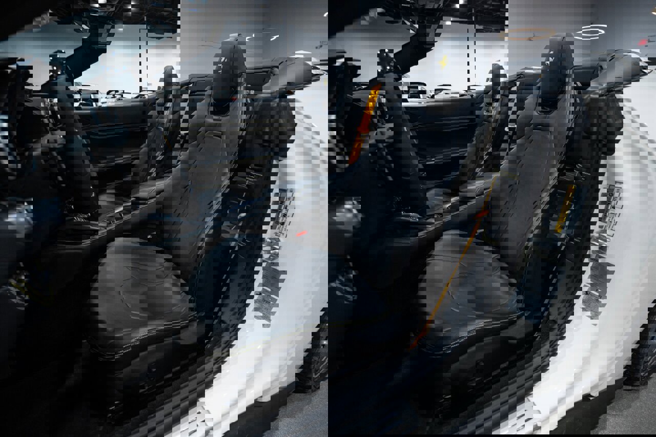 Used 2019 Ferrari Portofino image 23