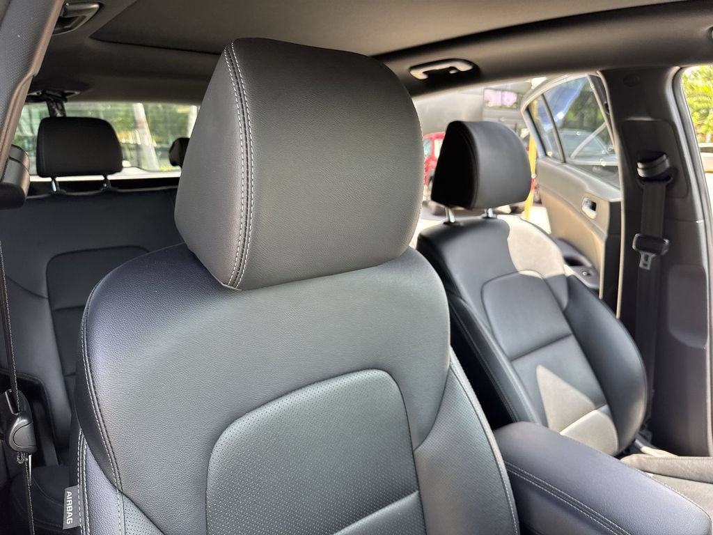 Used 2022 Kia Sportage Nightfall Edition FWD image 46