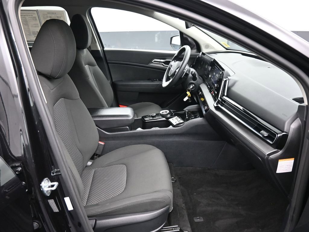 Certified 2023 Kia Sportage LX image 25
