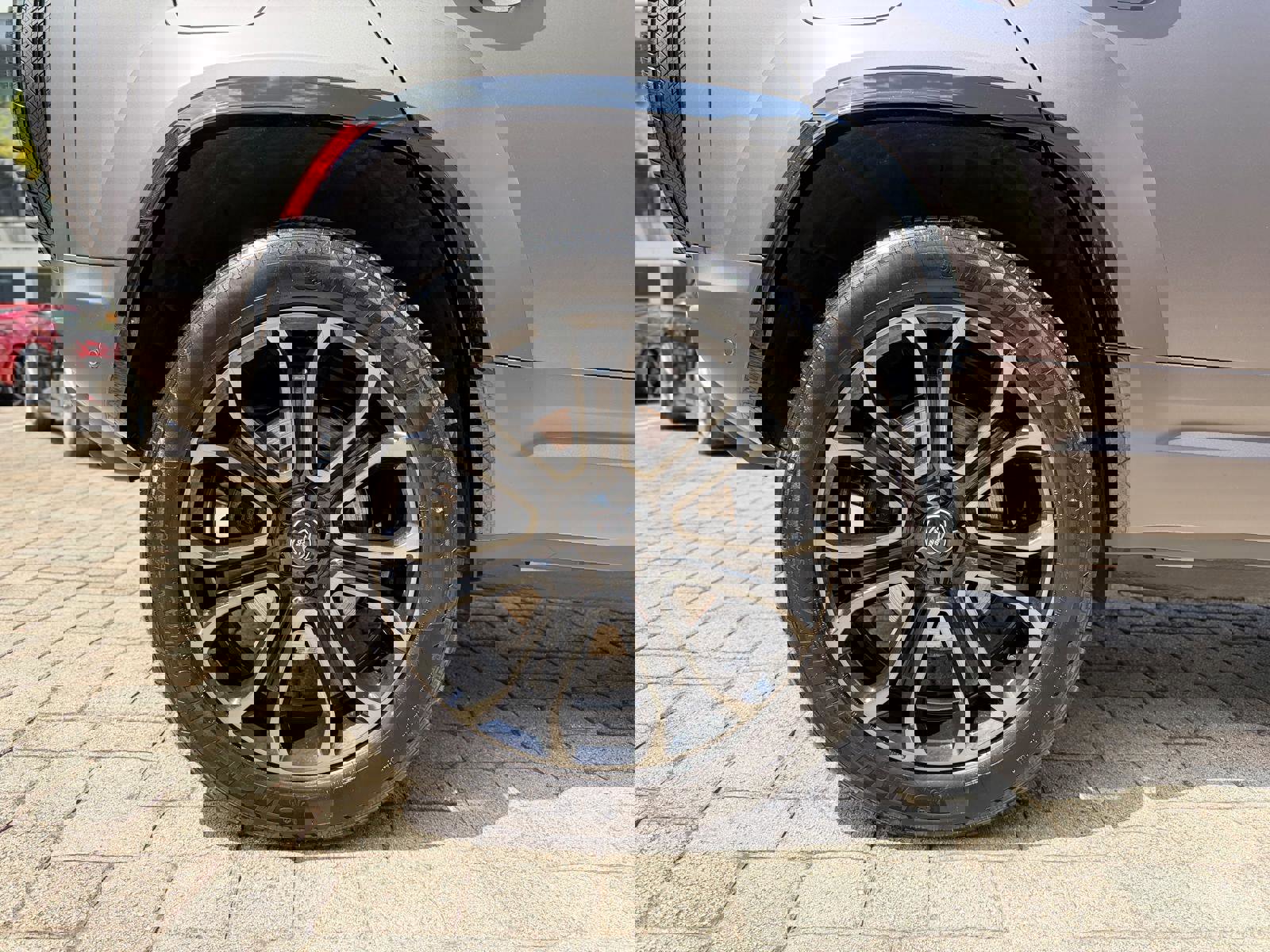 Used 2025 Land Rover Defender 110 AWD/4WD image 56