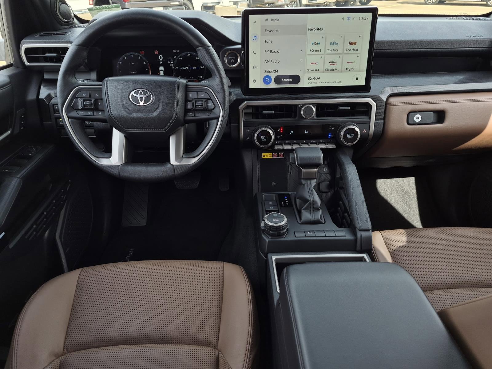 Used 2025 Toyota 4Runner Limited AWD/4WD image 15