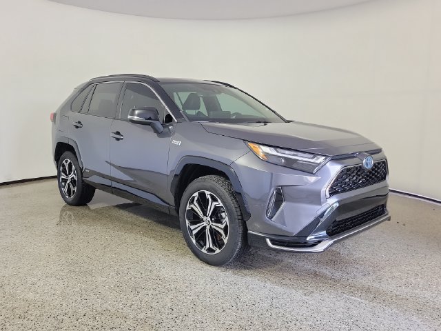 Used 2024 Toyota RAV4 XSE AWD/4WD image 4