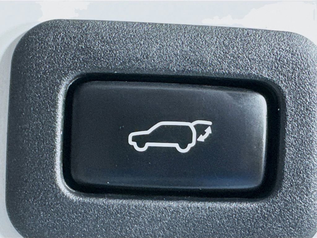 Used 2009 Toyota Venza image 32
