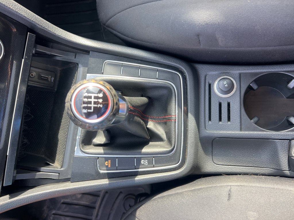 Used 2016 Volkswagen GTI S FWD image 33